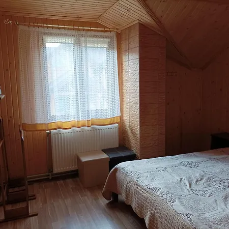 Сімейний Котедж У Діани Tatariv Exterior photo