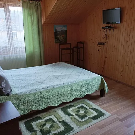Сімейний Котедж У Діани Tatariv Exterior photo