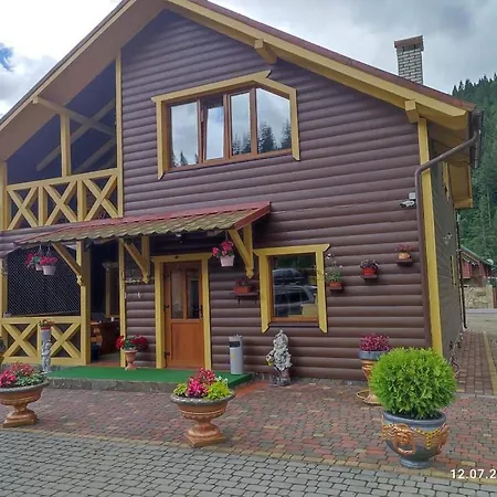 Сімейний Котедж У Діани Tatariv Exterior photo