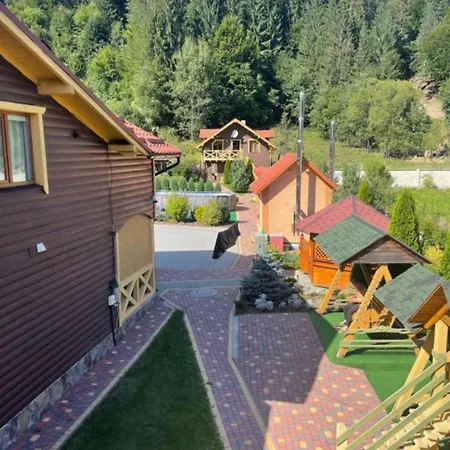 Сімейний Котедж У Діани Tatariv Exterior photo